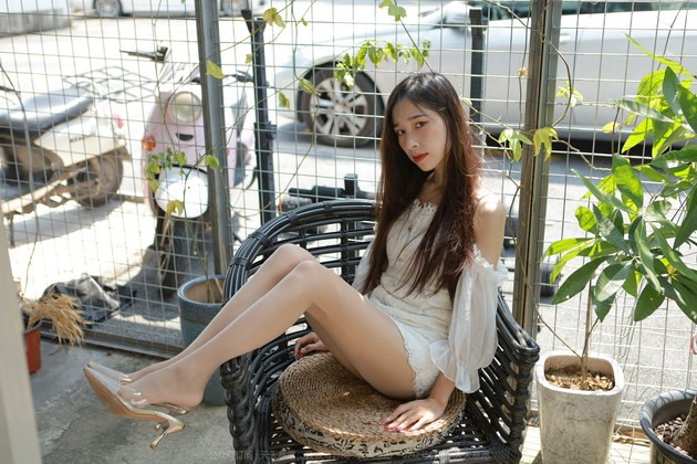 [IESS异思趣向] 2022.10.10 丝享家 1233 美子《阳光普照》[72P-1